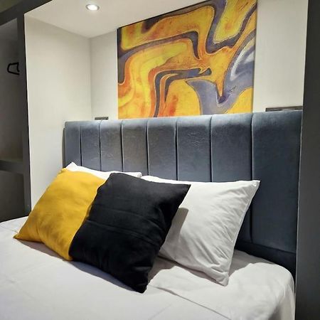 Faronita - Luxury Apt In The Heart Of Kalamata Exterior photo