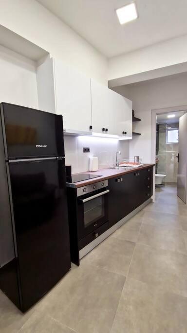 Faronita - Luxury Apt In The Heart Of Kalamata Exterior photo